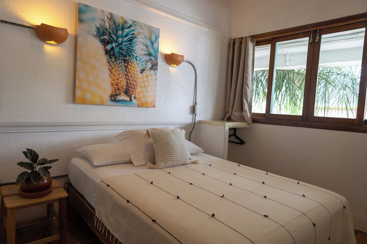 Room 45 of 103