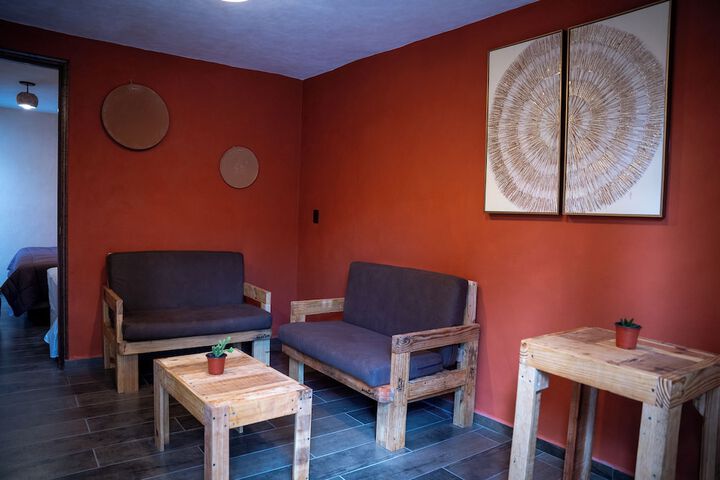 Room 3 of 7