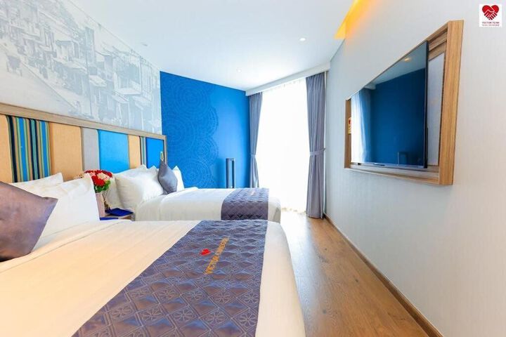Room 14 of 15