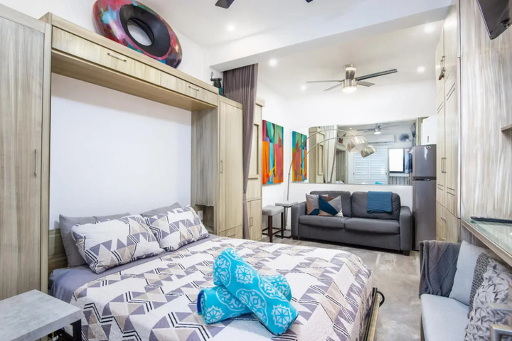Room 3 of 17