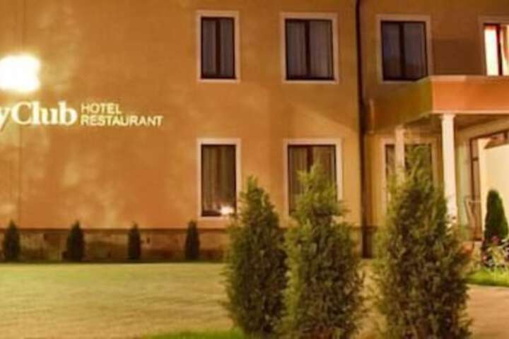 Exterior of CityClub Hotel