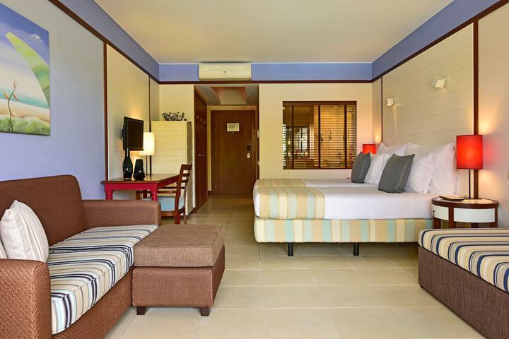 Room 8 of 47