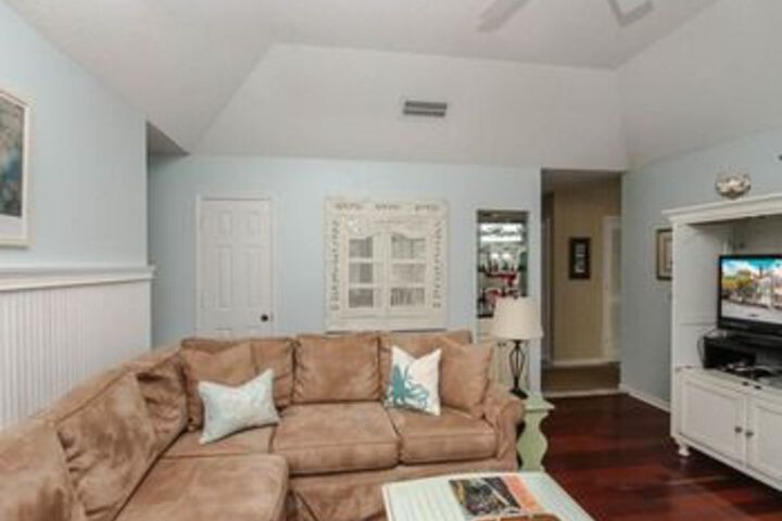 Room 20 of 29