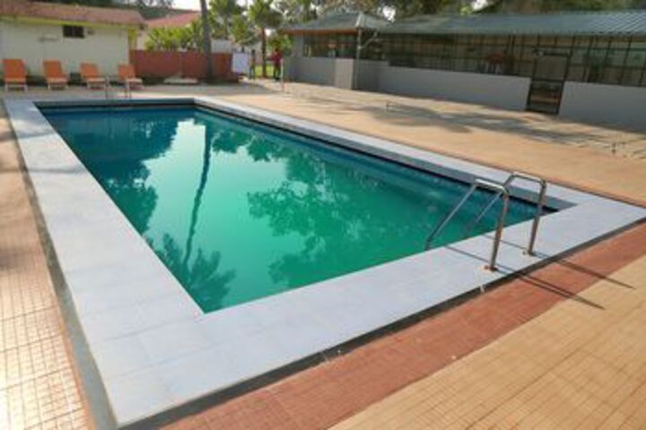 Pool 18 of 23