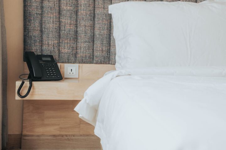 Room 15 of 153