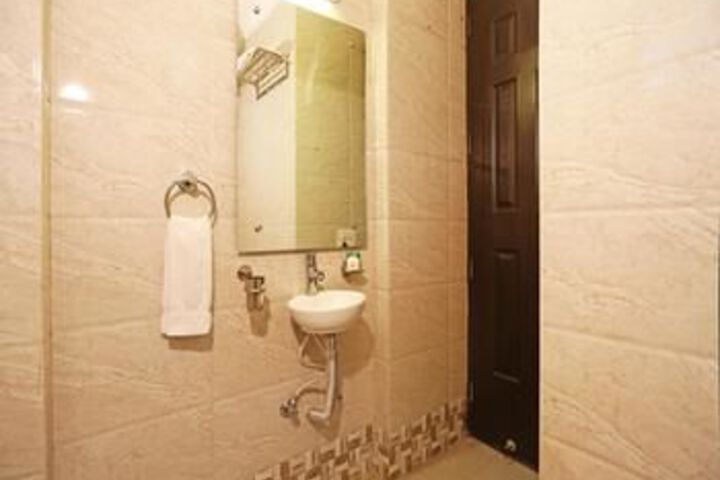 Room 2 of 21