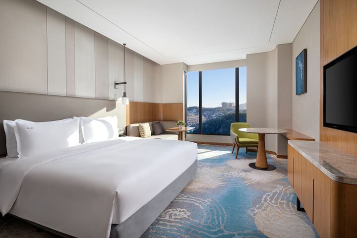 Room 3 of 46