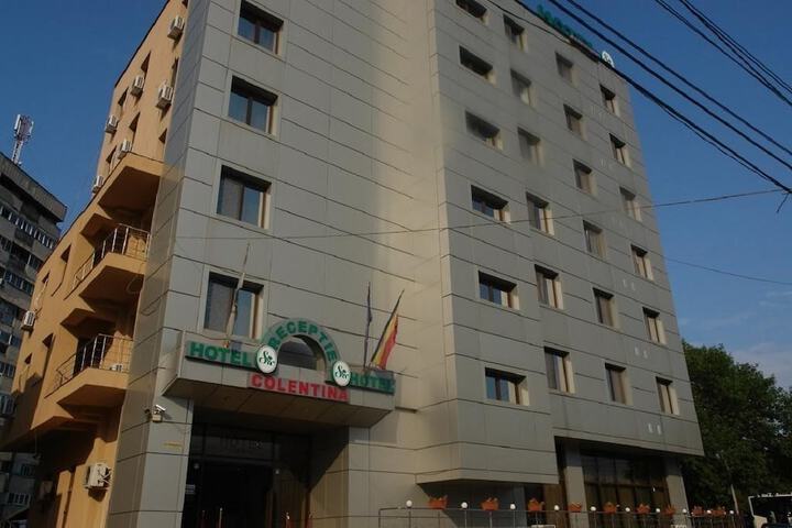 Hotel 27 of 29