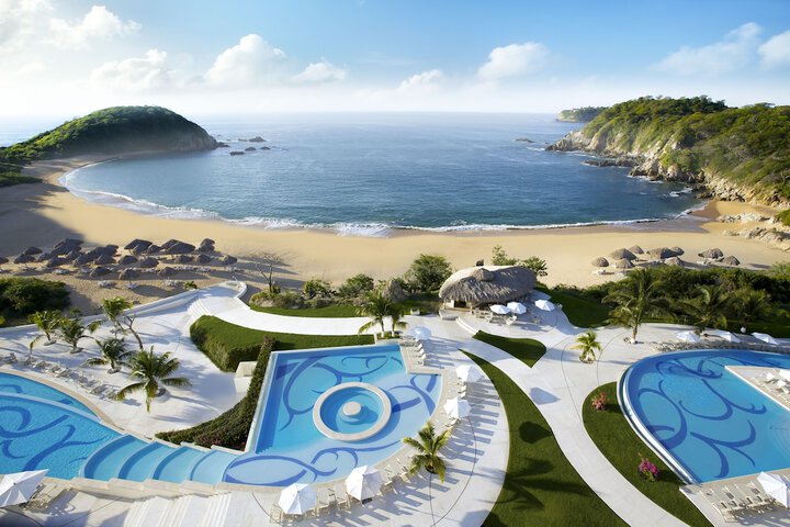 Pool Hotel