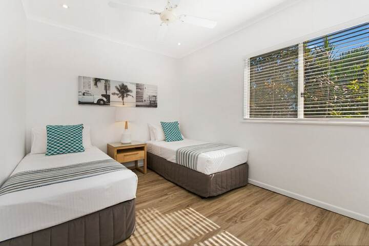 Room 4 of 20
