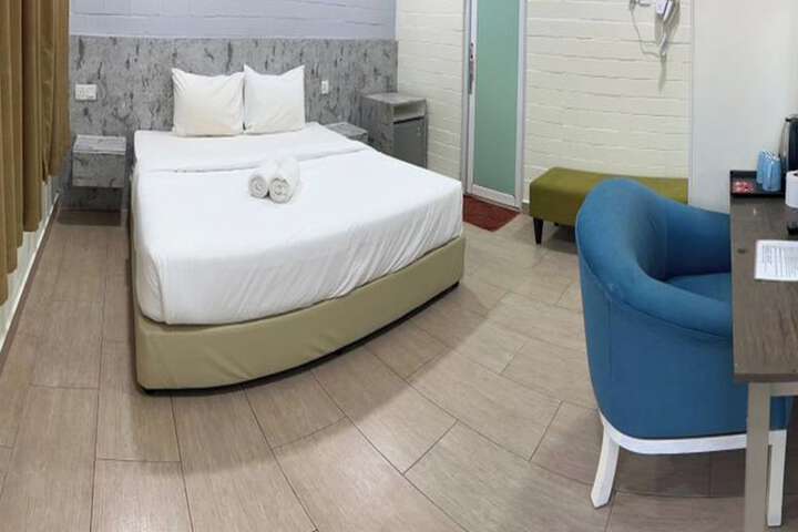 Room 38 of 129