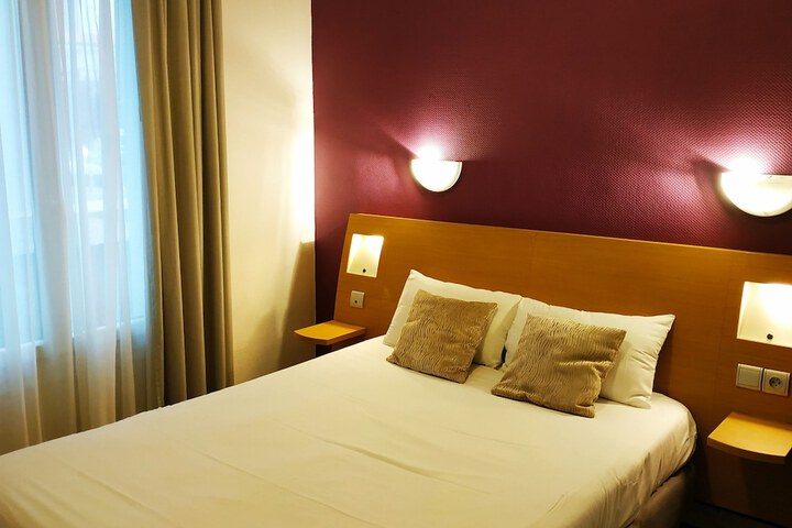 Room 21 of 35
