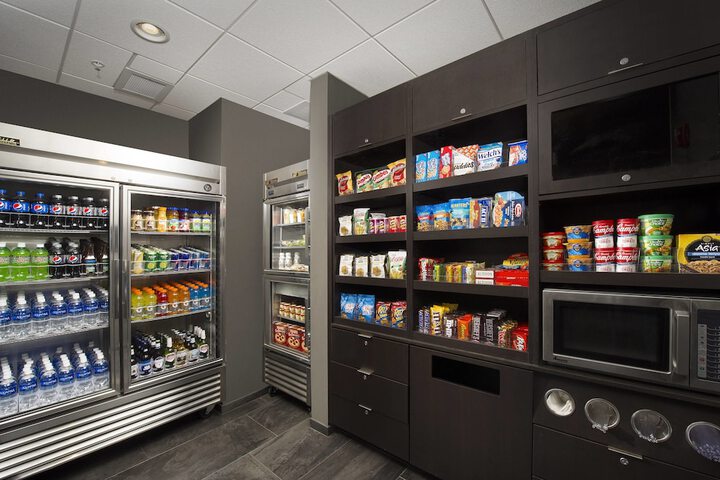Snack bar