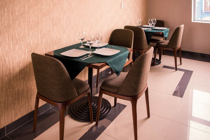 Dining 45 of 74