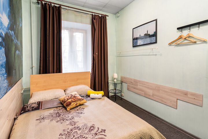 Room 4 of 19