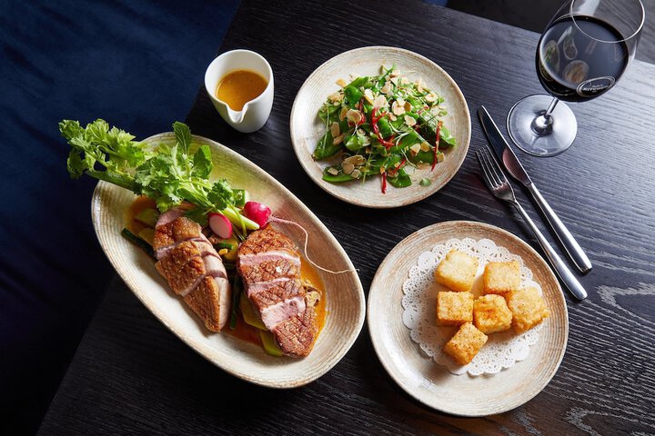 Dining 66 of 108