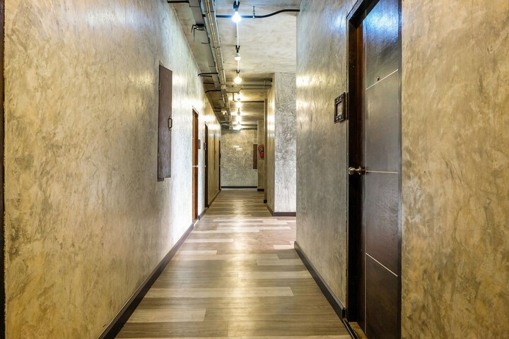 Ballroom/Hall 30 of 33