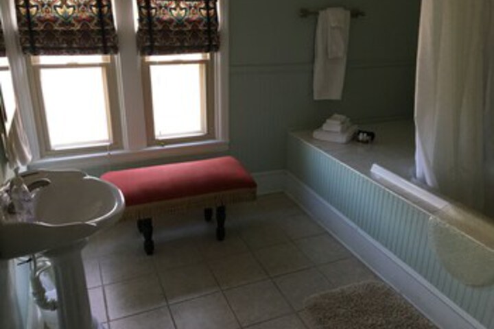 Room 157 of 198