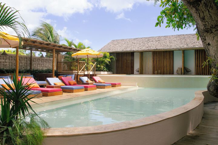 Pool 169 of 262
