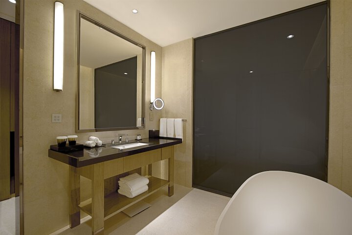 Room 6 of 58