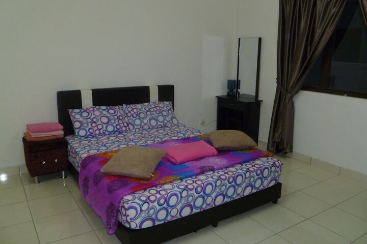 Room 10 of 47