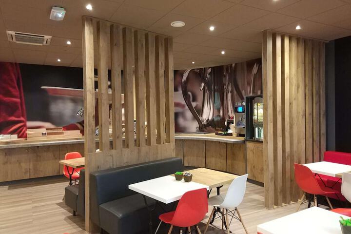 Breakfast area