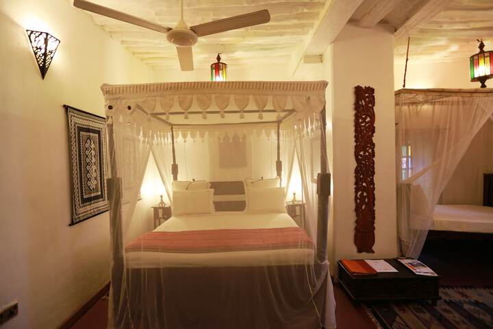 Room 16 of 339
