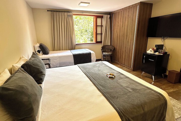 Room 50 of 75