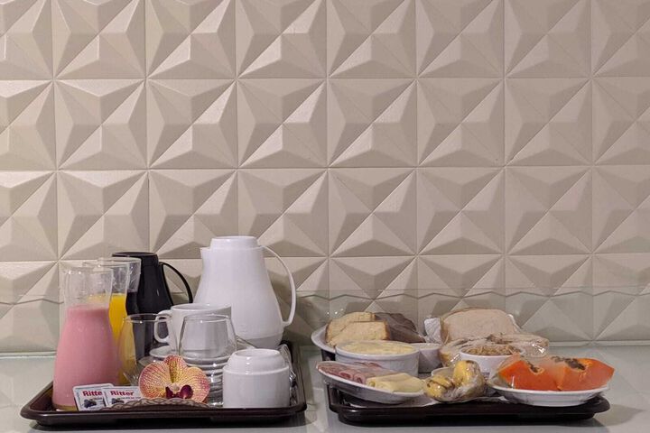 Breakfast/Coffee Service 3 of 15