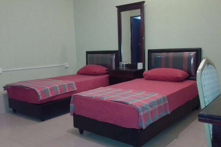 Room 13 of 70