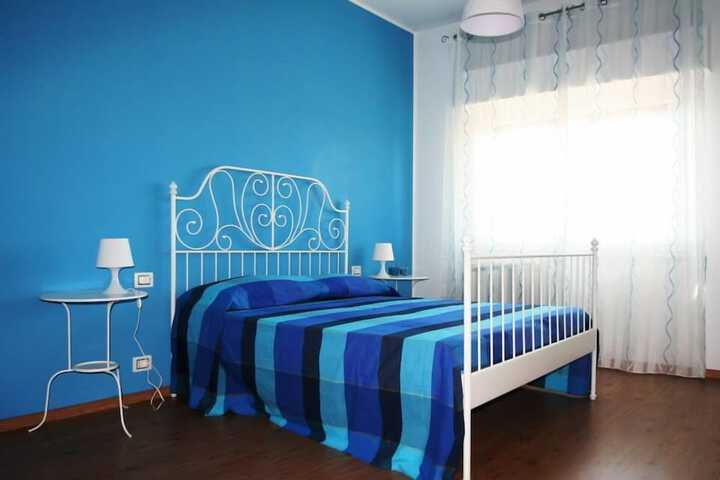 Room 5 of 29