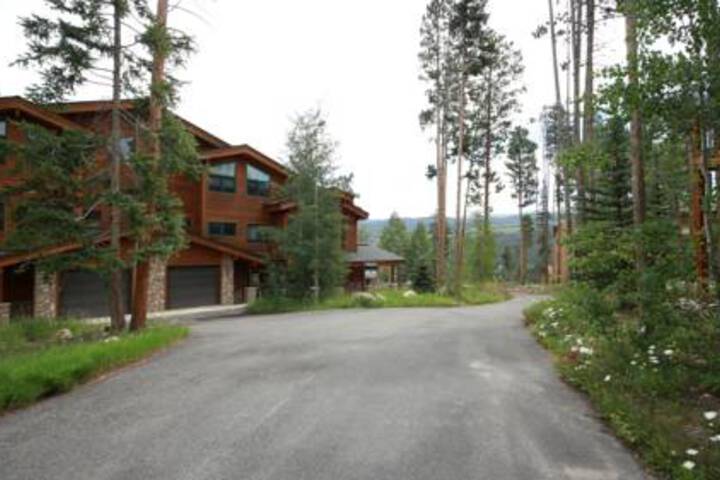 Image of Elk Run Townhome
