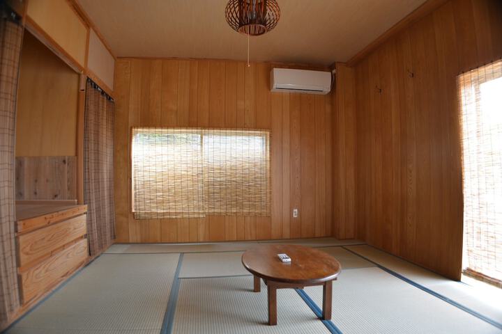 Room 9 of 52