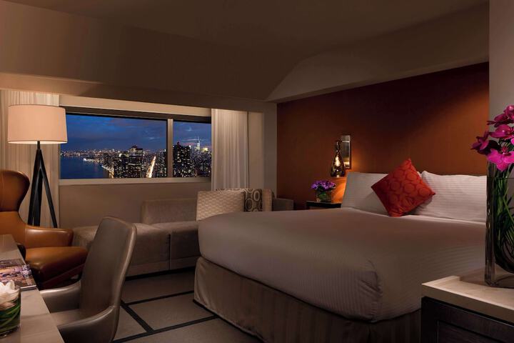 Room 40 of 108