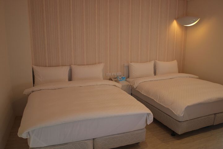 Room 12 of 41