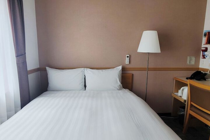 Room 15 of 40