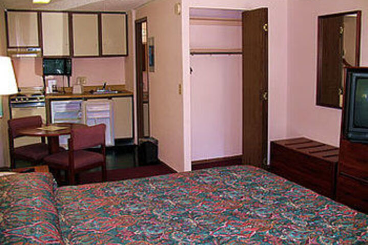 Room 14 of 29