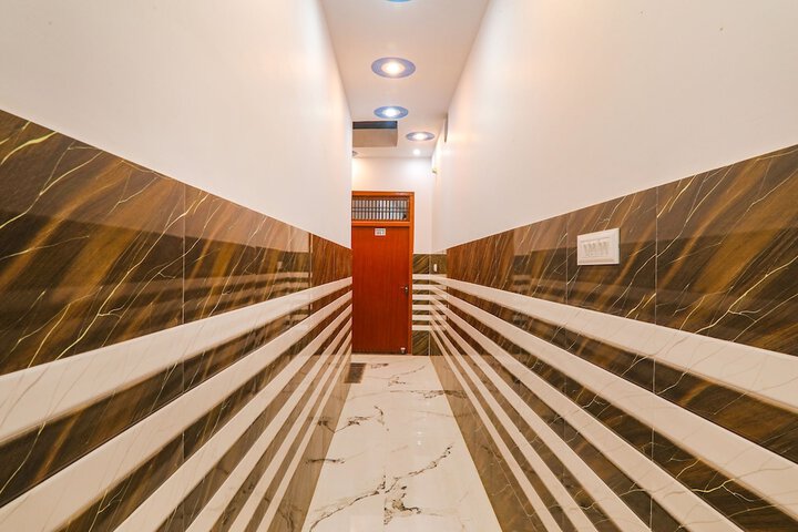 Hotel Interior 6 of 25