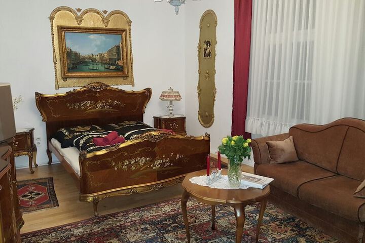 Room 14 of 40