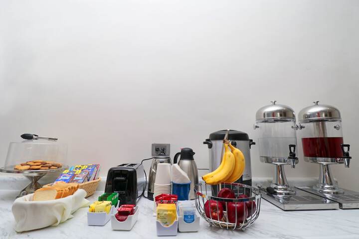 Breakfast/Coffee Service 27 of 35