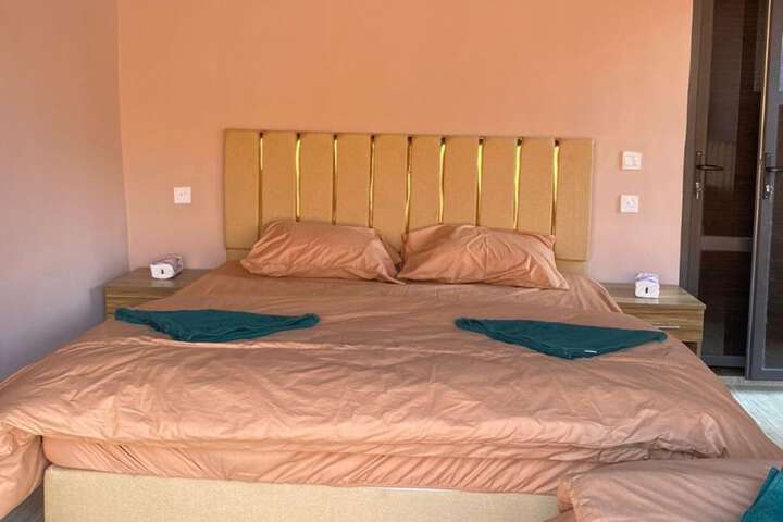 Room 8 of 54