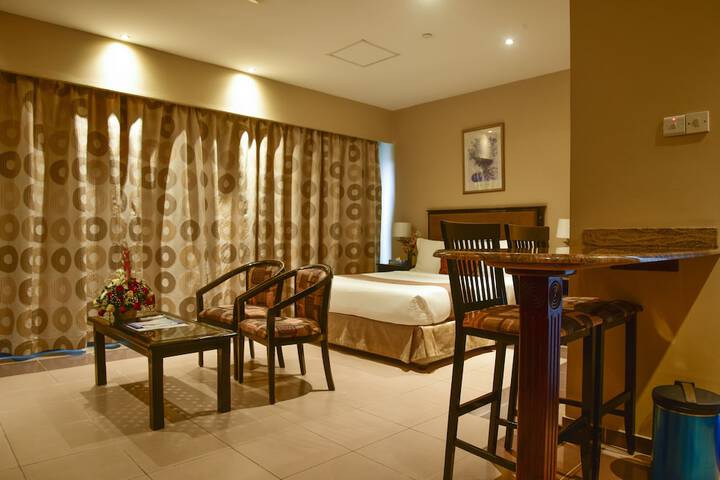 Room 12 of 65