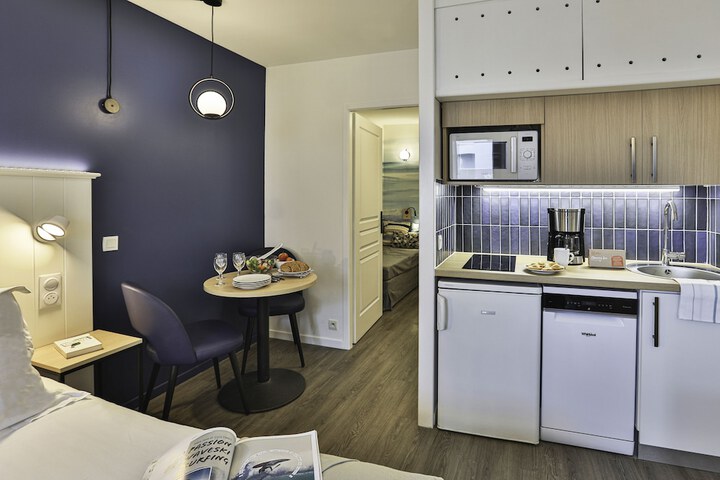 Private kitchenette