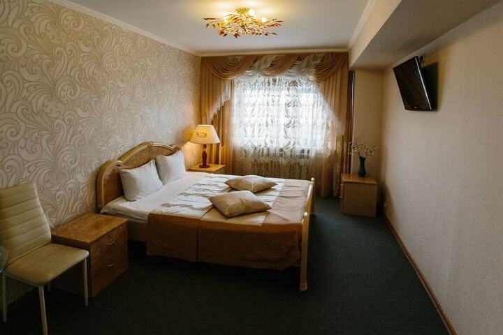 Room 16 of 34