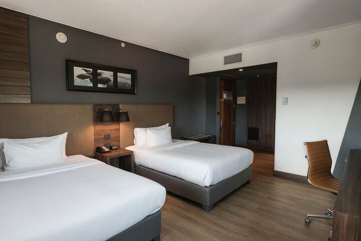 Room 14 of 75