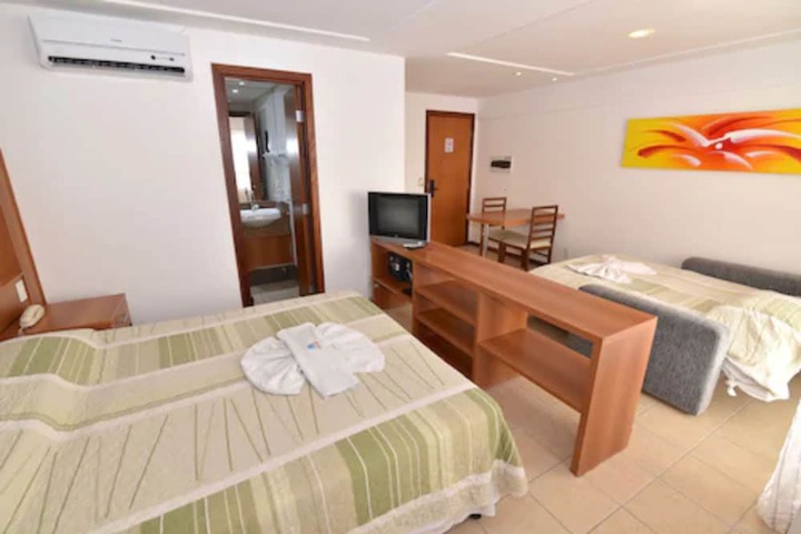 Room 2 of 28