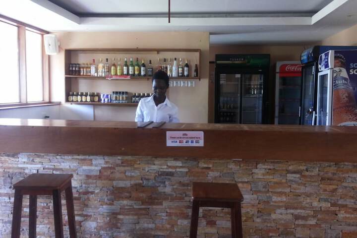 Lounge 58 of 81