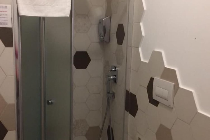 Room 18 of 61