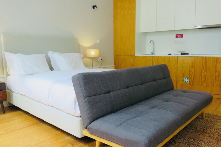 Room 10 of 72
