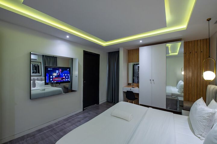 Room 54 of 81